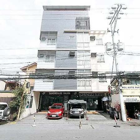 Lorenzzo Suites Hotel